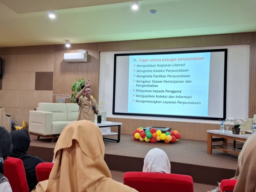 SMP Negeri 2 Kertosono Ikuti Pembinaan Petugas Perpustakaan Tingkat SMP/MTs se-Kabupaten Nganjuk